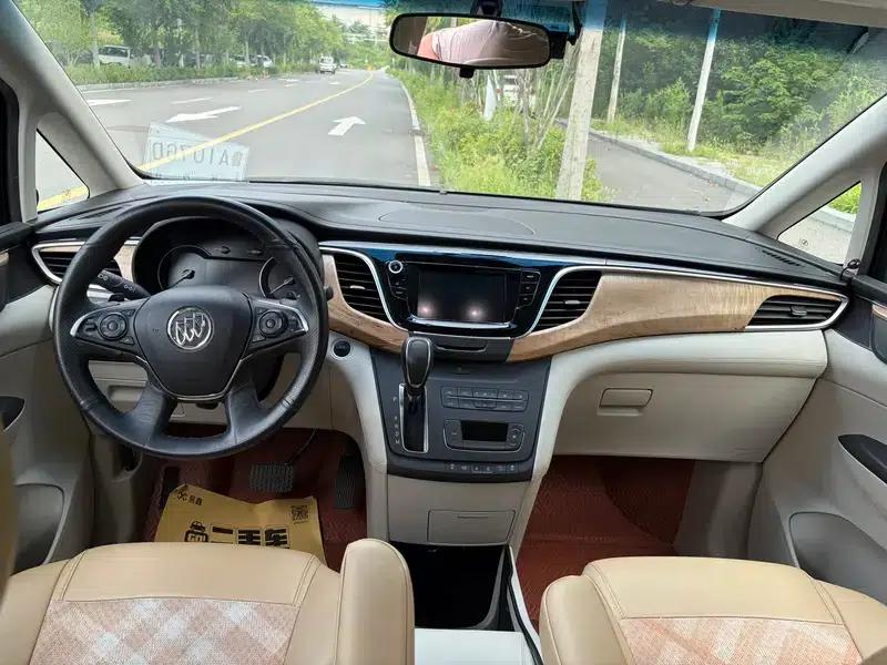 Buick GL8 2017 ES 28T Comfort Model (National V Emission Standard) — миниатюра 7
