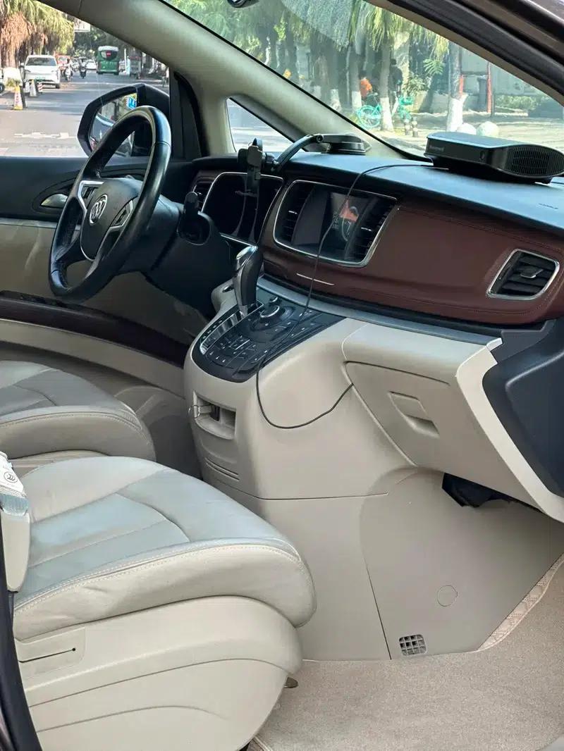 Buick GL8 2017 25S Premium Edition (National V Emission Standard) — миниатюра 5