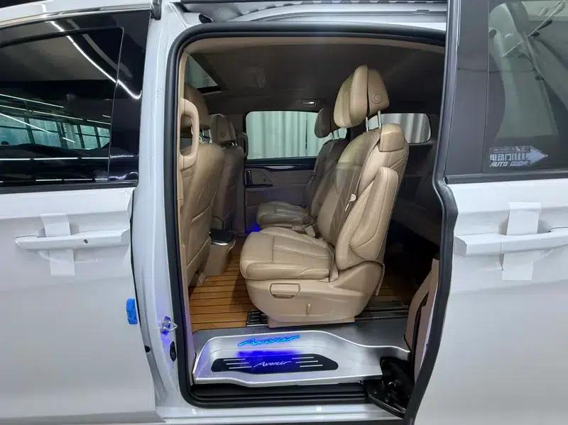Buick GL8 2017 ES 28T Premium Edition (National V Emission Standard) — миниатюра 11