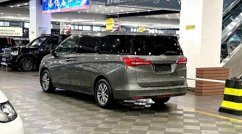 Buick GL8 2017 ES 28T Flagship Edition (National V Emission Standard) — миниатюра 3