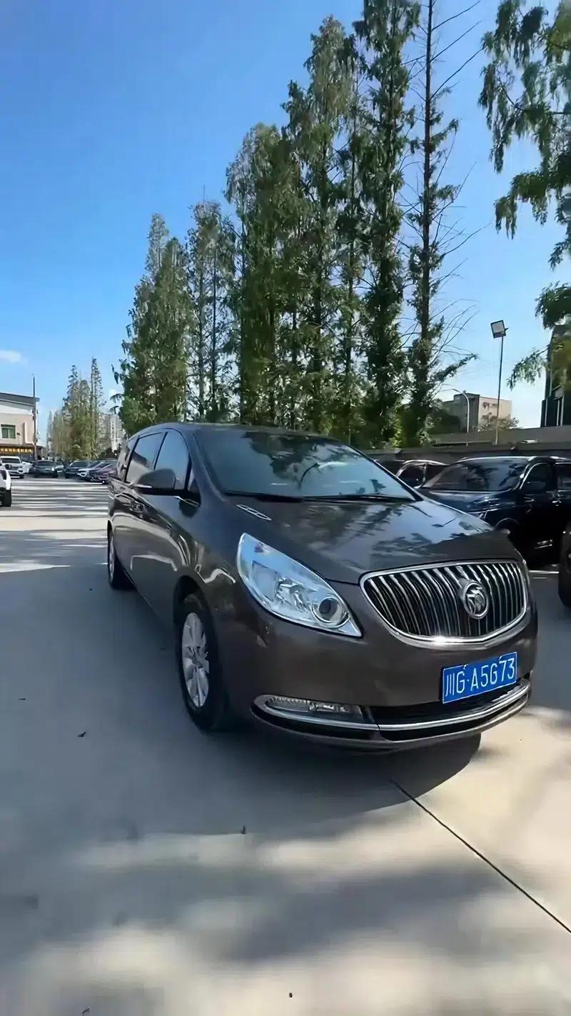 Buick GL8 2014 2.4L CT Luxury Business Comfort Edition — миниатюра 3
