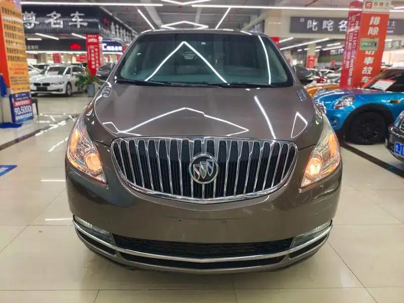 Buick GL8 2012 2.4L BASE Comfort Edition — миниатюра 2