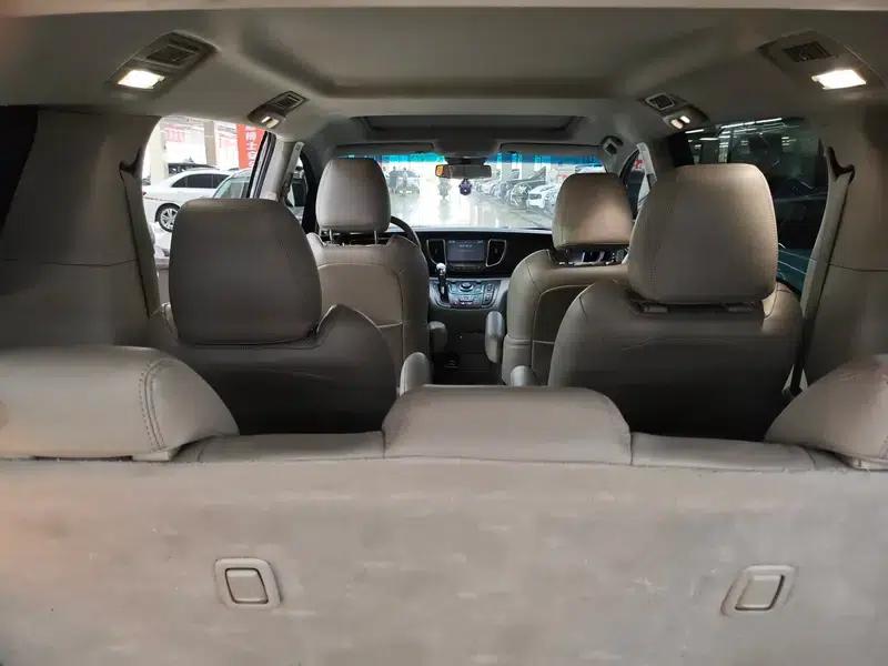 Buick GL8 2012 2.4L BASE Comfort Edition — миниатюра 11