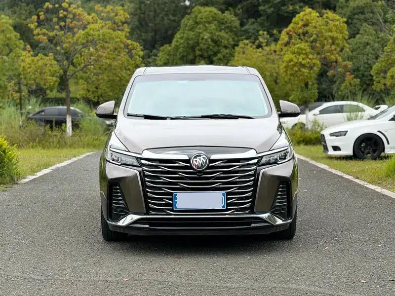 Buick GL8 2022 Facelift Land Business Class 2.0T Smart Edition — миниатюра 2