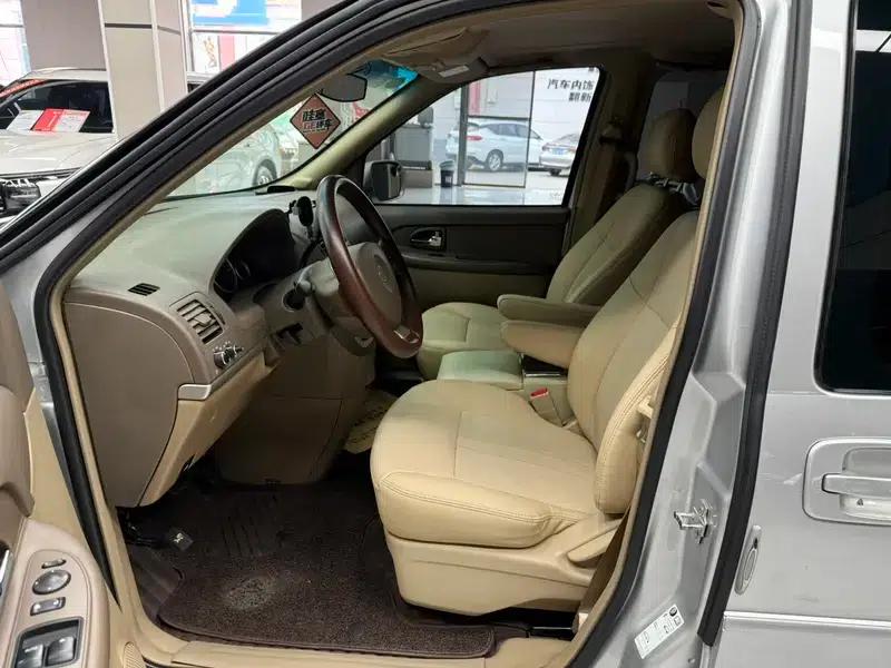 Buick GL8 2014 2.4L Classic Edition — миниатюра 14