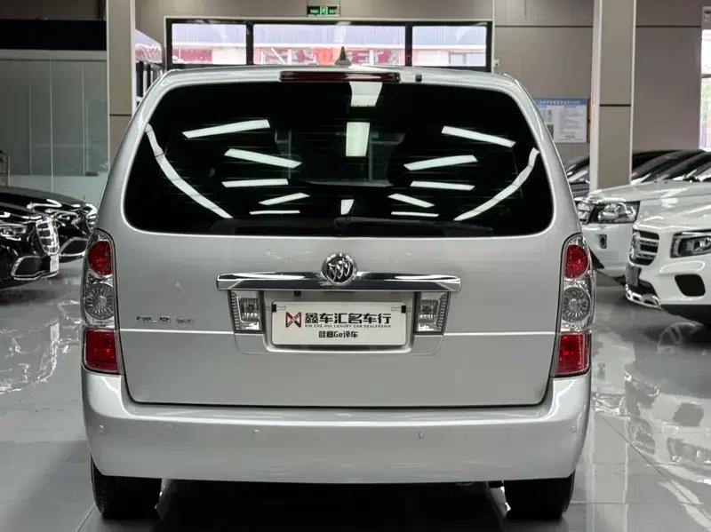 Buick GL8 2014 2.4L Classic Edition — миниатюра 3