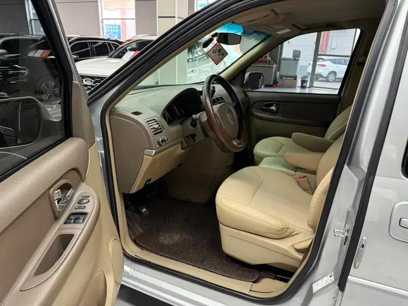 Buick GL8 2014 2.4L Classic Edition — миниатюра 10