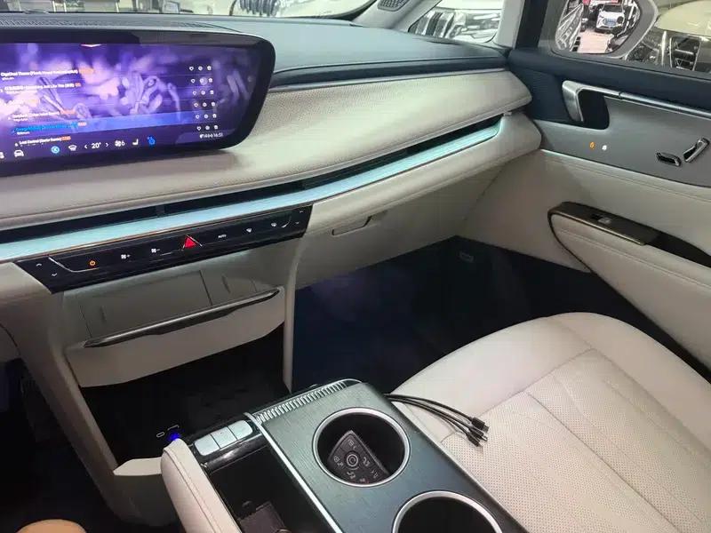 Buick GL8 PHEV 2024 Luxury 1.5T 7-Seat Edition — миниатюра 6
