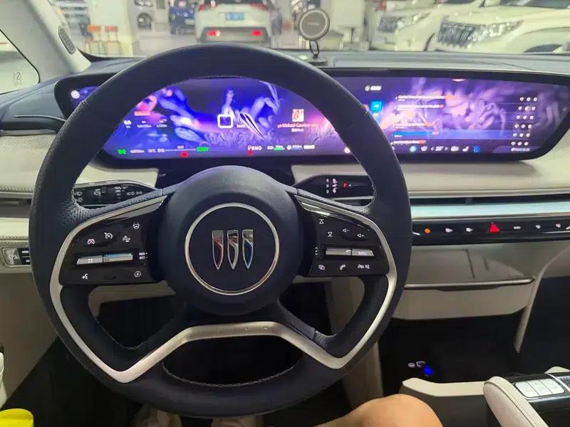 Buick GL8 PHEV 2024 Luxury 1.5T 7-Seat Edition — миниатюра 9