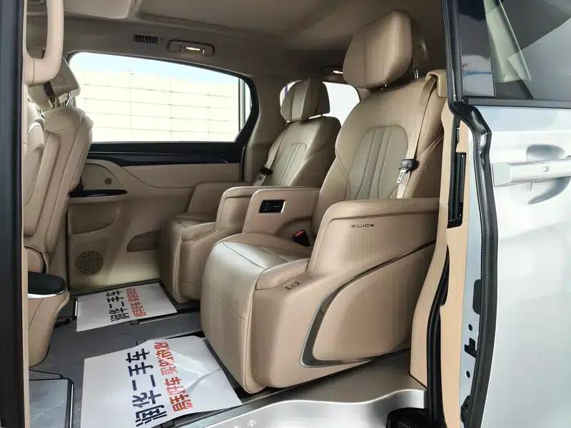 Buick GL8 PHEV 2025 Land Cruiser 1.5T Premium Edition — миниатюра 14