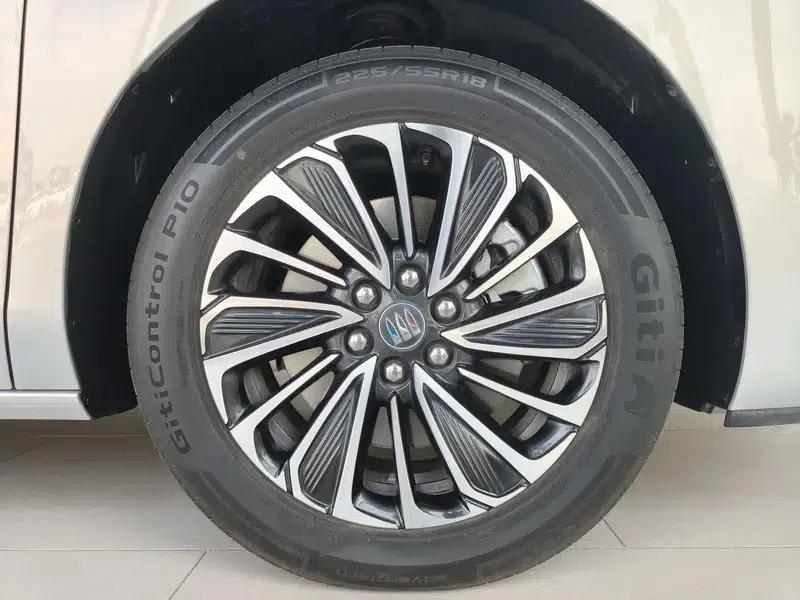 Buick GL8 PHEV 2025 Land Cruiser 1.5T Premium Edition — миниатюра 6