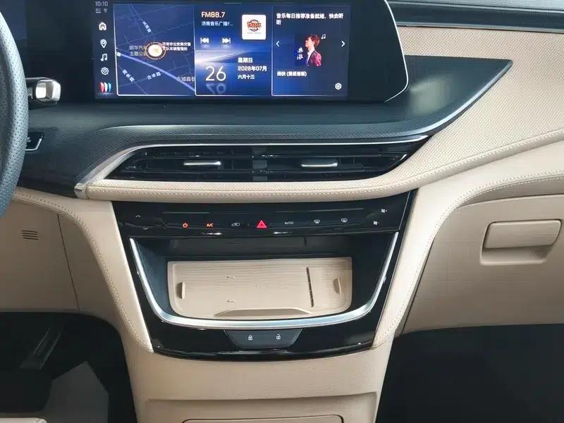 Buick GL8 PHEV 2025 Land Cruiser 1.5T Premium Edition — миниатюра 8