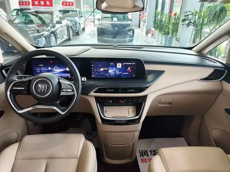 Buick GL8 PHEV 2025 Land Cruiser 1.5T Premium Edition — миниатюра 9