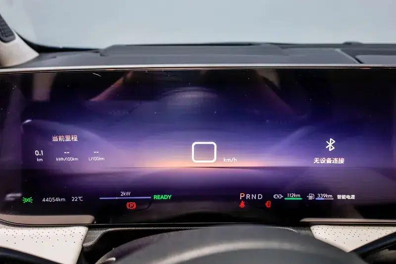 Buick GL8 PHEV 2024 Luxury 1.5T 7-Seat Edition — миниатюра 23
