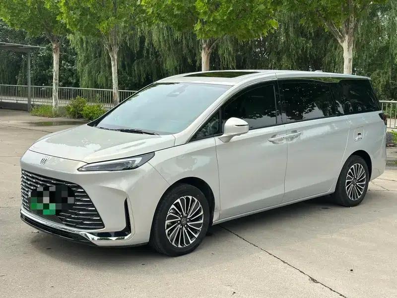 Buick GL8 PHEV 2025 Land Cruiser 1.5T Premium Edition — миниатюра 1