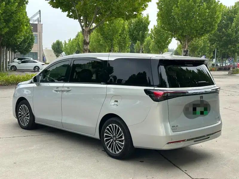Buick GL8 PHEV 2025 Land Cruiser 1.5T Premium Edition — миниатюра 4