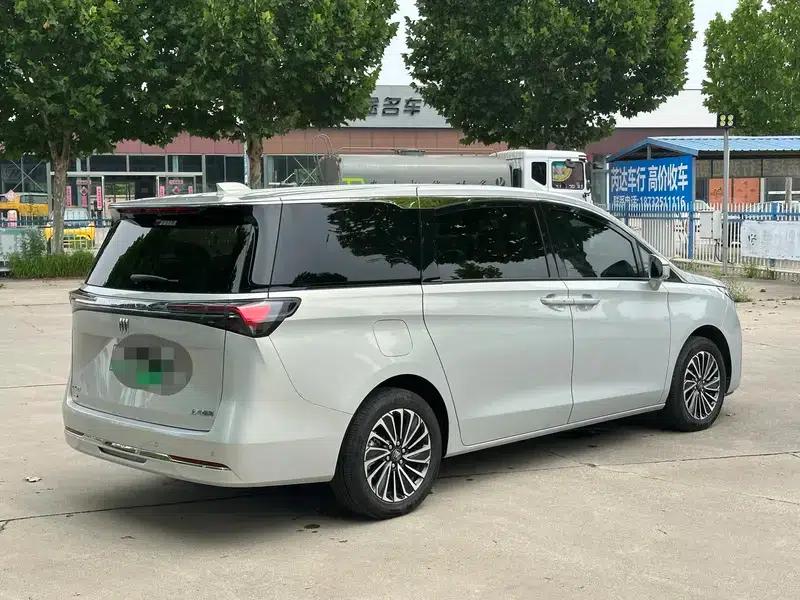 Buick GL8 PHEV 2025 Land Cruiser 1.5T Premium Edition — миниатюра 6