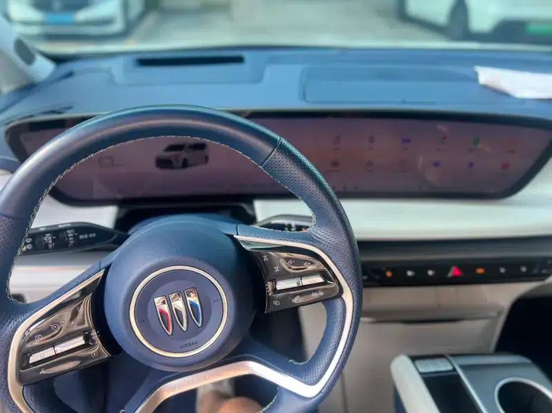 Buick GL8 PHEV 2024 Luxury Edition 1.5T 6-seat Luxury Version — миниатюра 9