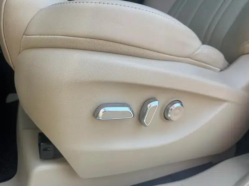 Buick GL8 PHEV 2025 Land Cruiser 1.5T Premium Edition — миниатюра 20