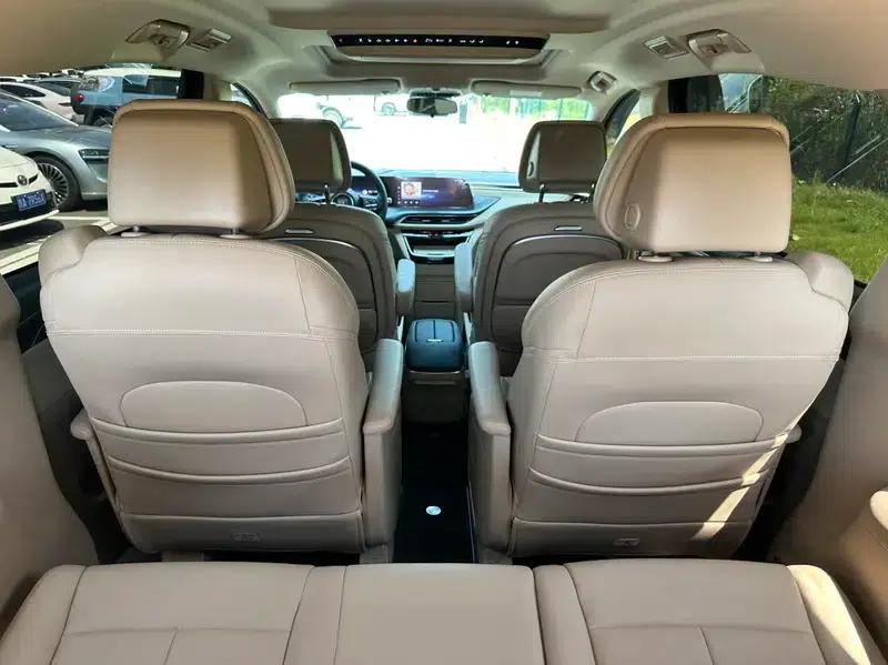 Buick GL8 PHEV 2025 Land Cruiser 1.5T Premium Edition — миниатюра 22