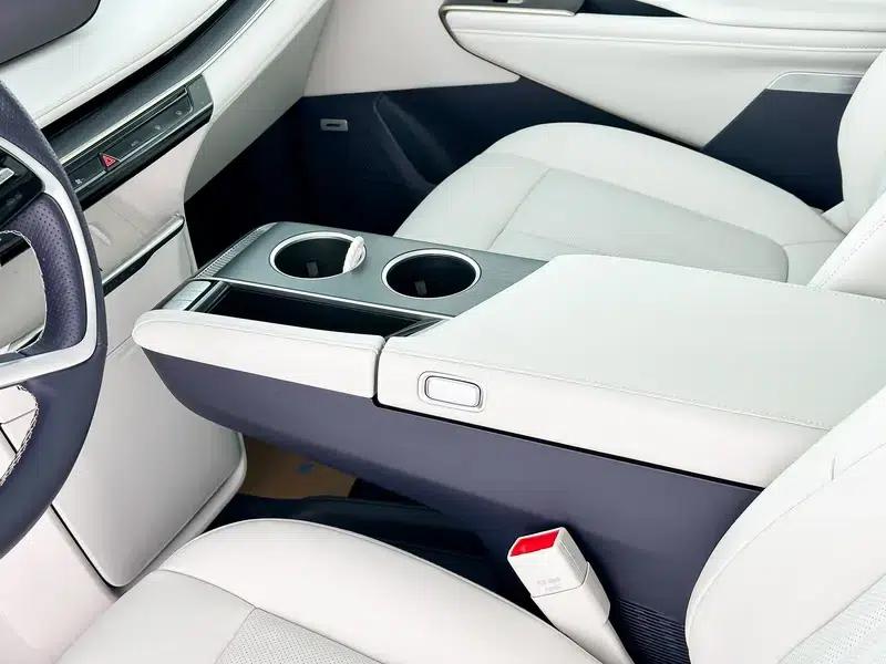 Buick GL8 PHEV 2026 Luxury Edition 1.5T — миниатюра 14