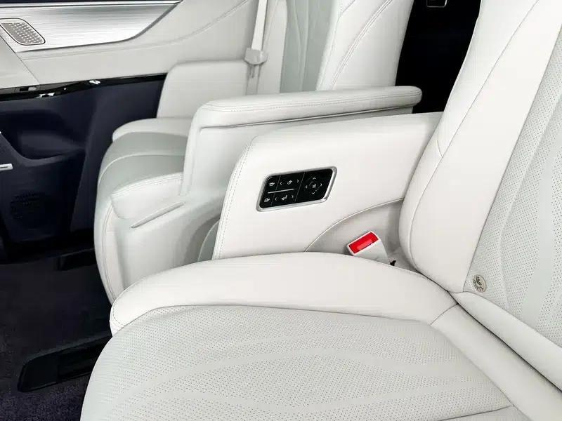 Buick GL8 PHEV 2026 Luxury Edition 1.5T — миниатюра 15