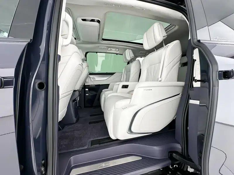 Buick GL8 PHEV 2026 Luxury Edition 1.5T — миниатюра 9