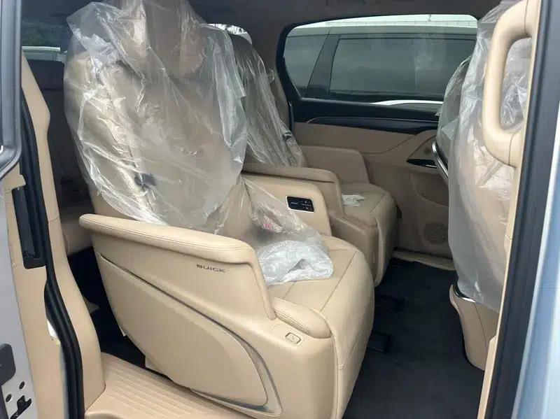 Buick GL8 PHEV 2025 Land Cruiser 1.5T Premium Edition — миниатюра 14