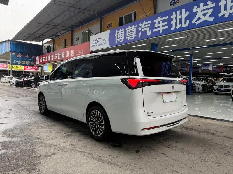 Buick GL8 PHEV 2025 Land Cruiser 1.5T Premium Edition — миниатюра 4
