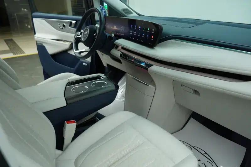 Buick GL8 PHEV 2024 Luxury Edition 1.5T 6-seat Luxury Version — миниатюра 20