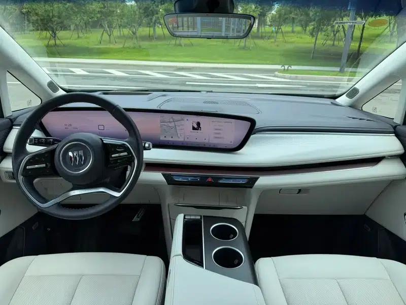 Buick GL8 PHEV 2026 Luxury Edition 1.5T — миниатюра 7