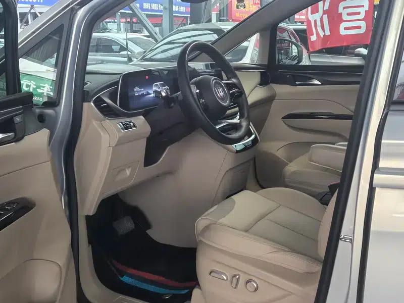 Buick GL8 PHEV 2025 Land Cruiser 1.5T Premium Edition — миниатюра 16