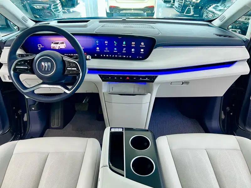 Buick GL8 PHEV 2026 Luxury Edition 1.5T — миниатюра 19