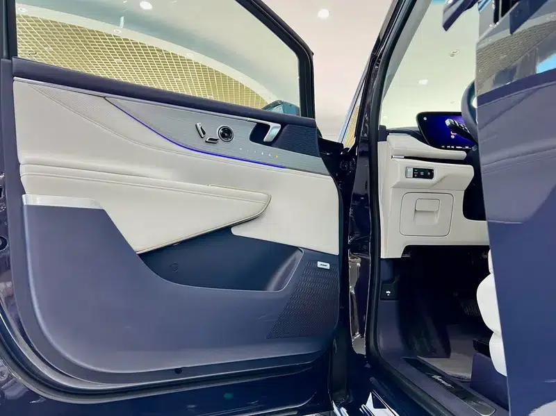 Buick GL8 PHEV 2026 Luxury Edition 1.5T — миниатюра 28