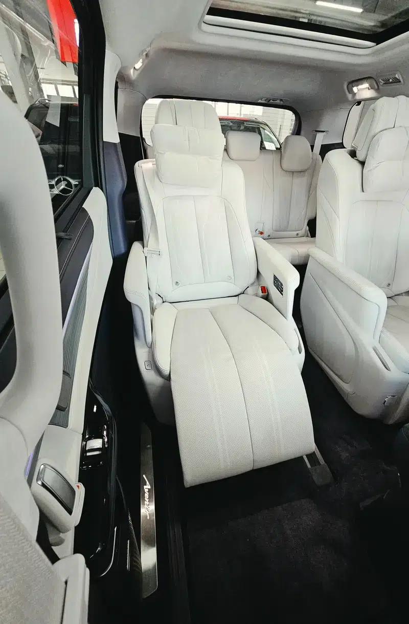 Buick GL8 PHEV 2024 Luxury 1.5T 7-Seat Edition — миниатюра 17