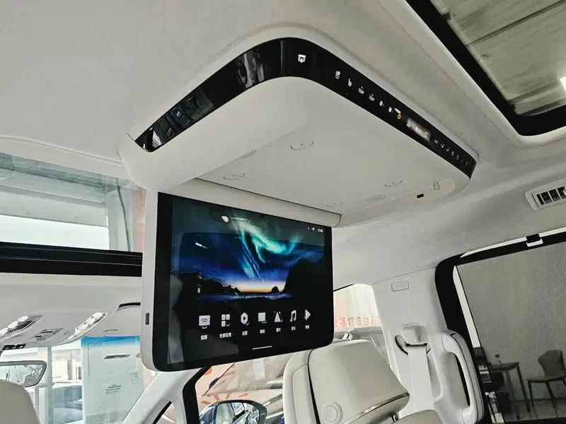 Buick GL8 PHEV 2024 Luxury 1.5T 7-Seat Edition — миниатюра 18