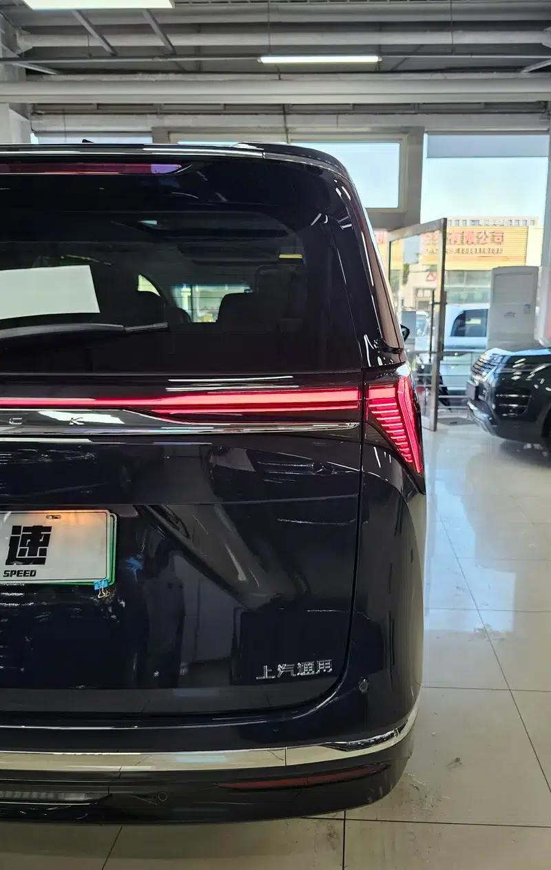 Buick GL8 PHEV 2024 Luxury 1.5T 7-Seat Edition — миниатюра 6