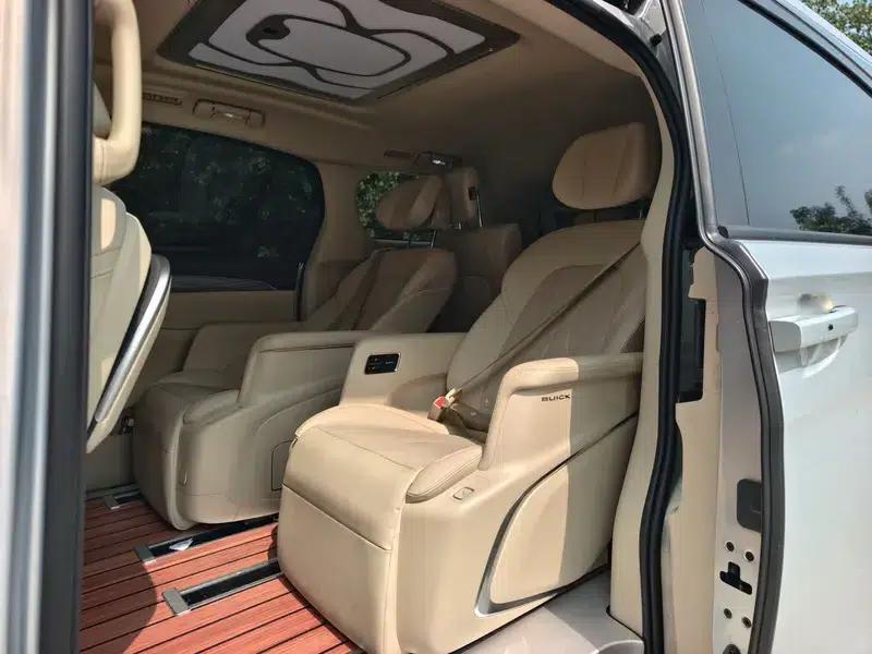 Buick GL8 PHEV 2025 Land Cruiser 1.5T Premium Edition — миниатюра 13