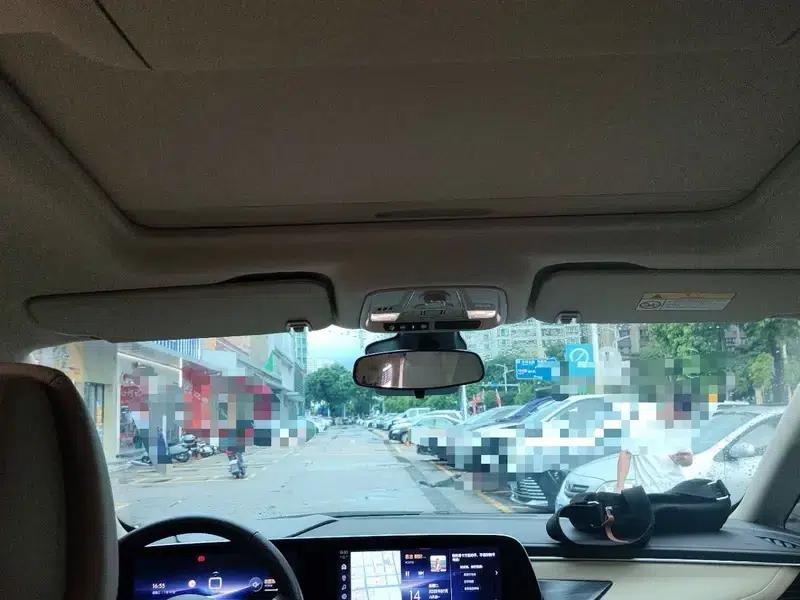 Buick GL8 PHEV 2025 Land Cruiser 1.5T Premium Edition — миниатюра 14
