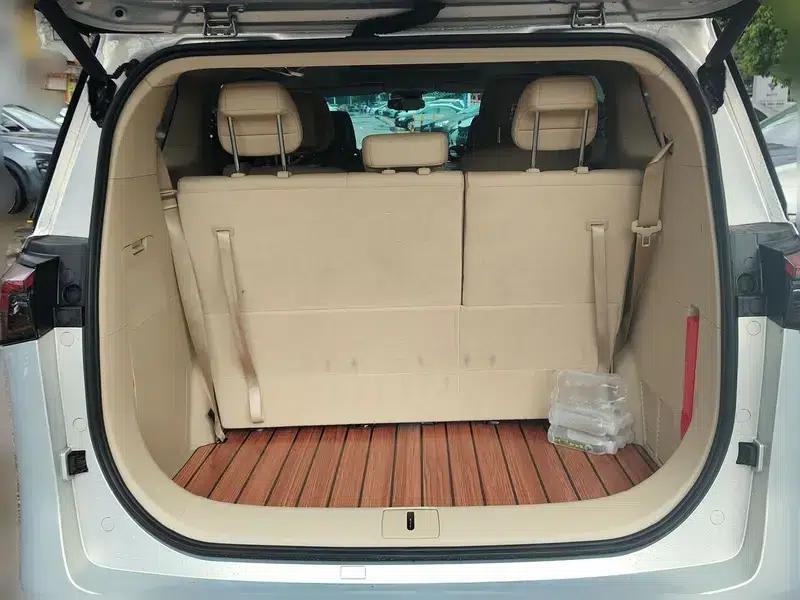 Buick GL8 PHEV 2025 Land Cruiser 1.5T Premium Edition — миниатюра 16