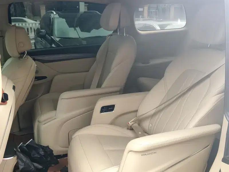 Buick GL8 PHEV 2025 Land Cruiser 1.5T Premium Edition — миниатюра 18