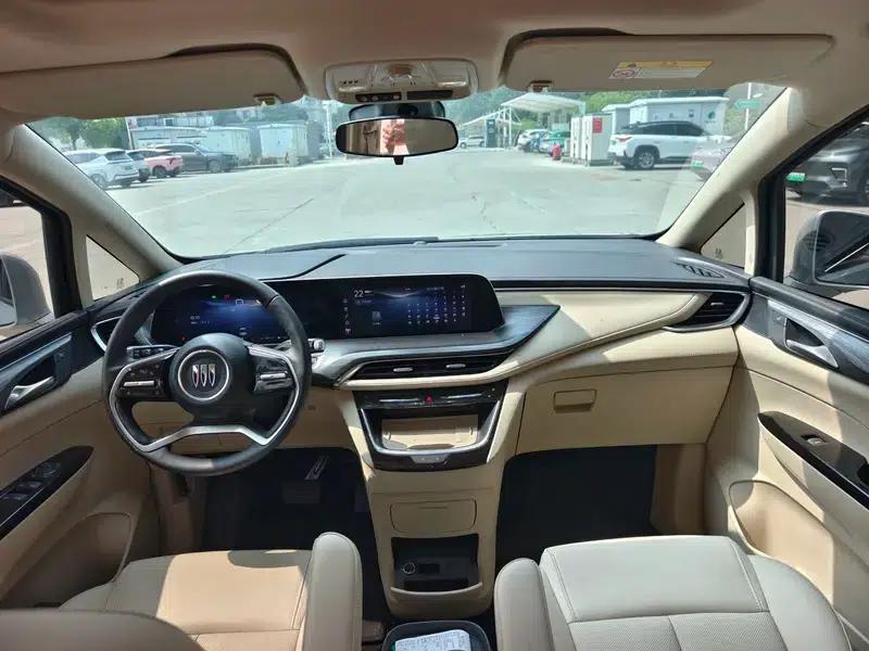 Buick GL8 PHEV 2025 Land Cruiser 1.5T Premium Edition — миниатюра 8