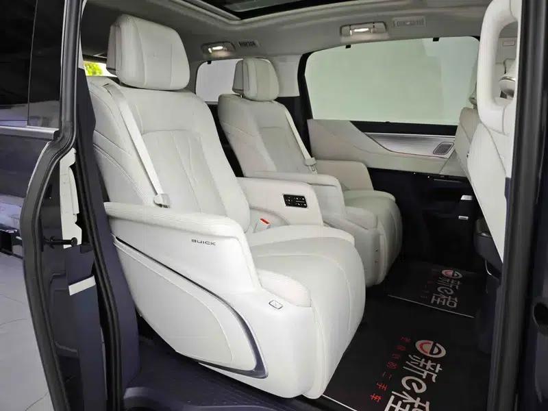 Buick GL8 PHEV 2026 Luxury Edition 1.5T — миниатюра 9