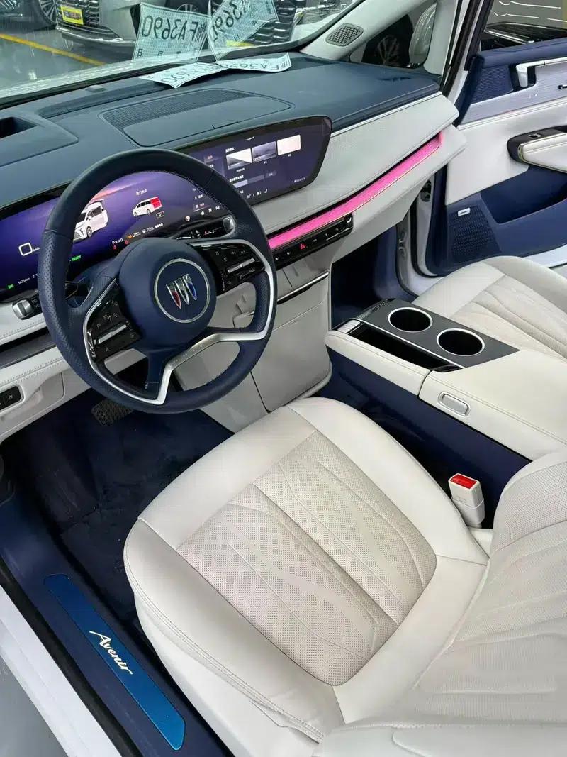 Buick GL8 PHEV 2024 Luxury 1.5T 7-Seat Edition — миниатюра 8