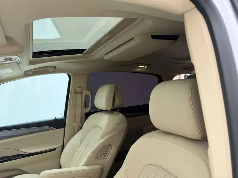Buick GL8 PHEV 2025 Land Cruiser 1.5T Premium Edition — миниатюра 23