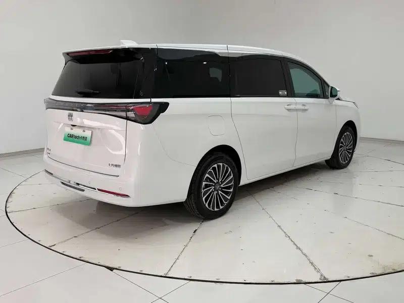 Buick GL8 PHEV 2025 Land Cruiser 1.5T Premium Edition — миниатюра 7
