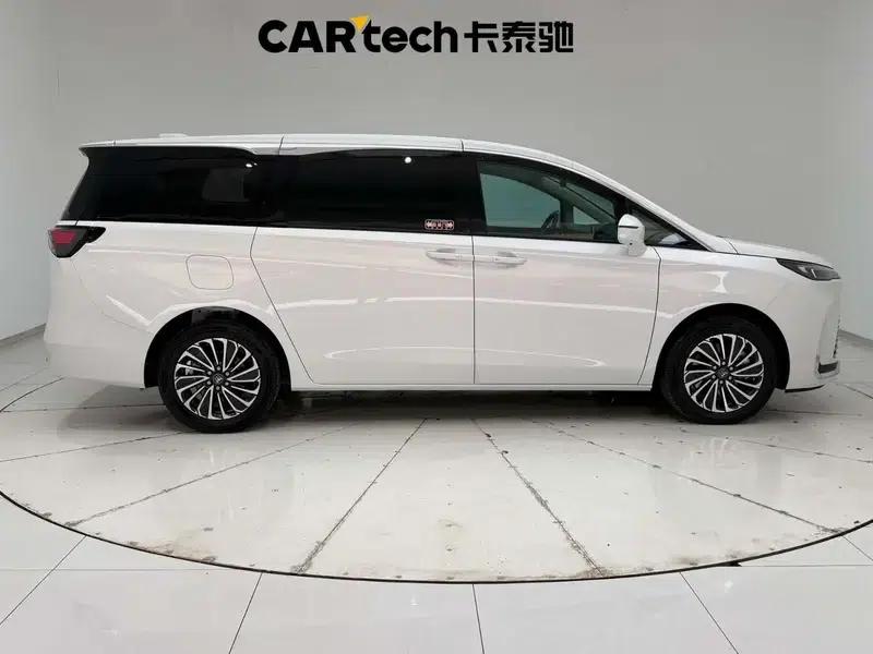Buick GL8 PHEV 2025 Land Cruiser 1.5T Premium Edition — миниатюра 8