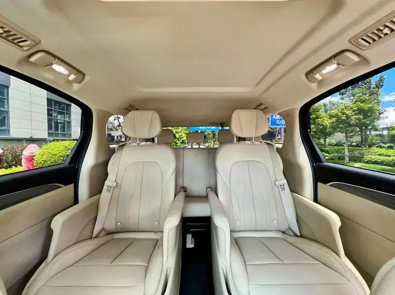 Buick GL8 PHEV 2025 Land Cruiser 1.5T Premium Edition — миниатюра 17