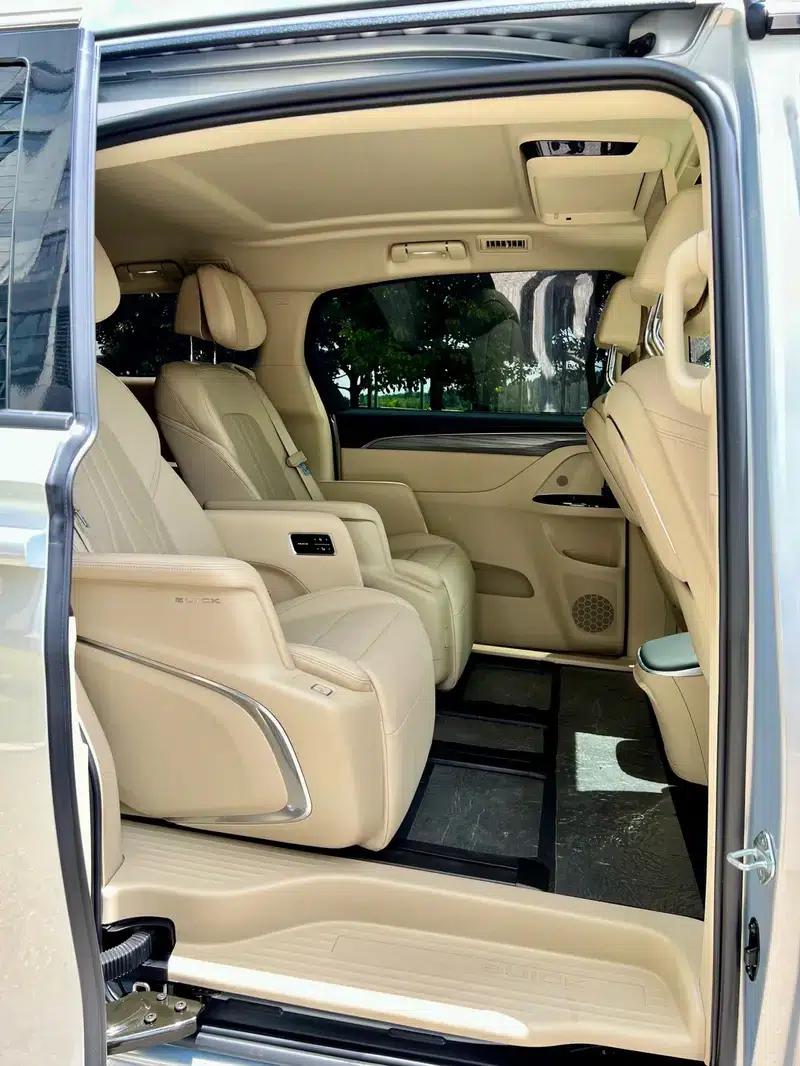 Buick GL8 PHEV 2025 Land Cruiser 1.5T Premium Edition — миниатюра 8