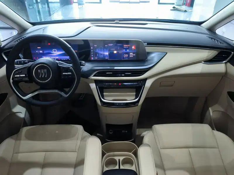 Buick GL8 PHEV 2025 Land Cruiser 1.5T First Enjoy Edition — миниатюра 10